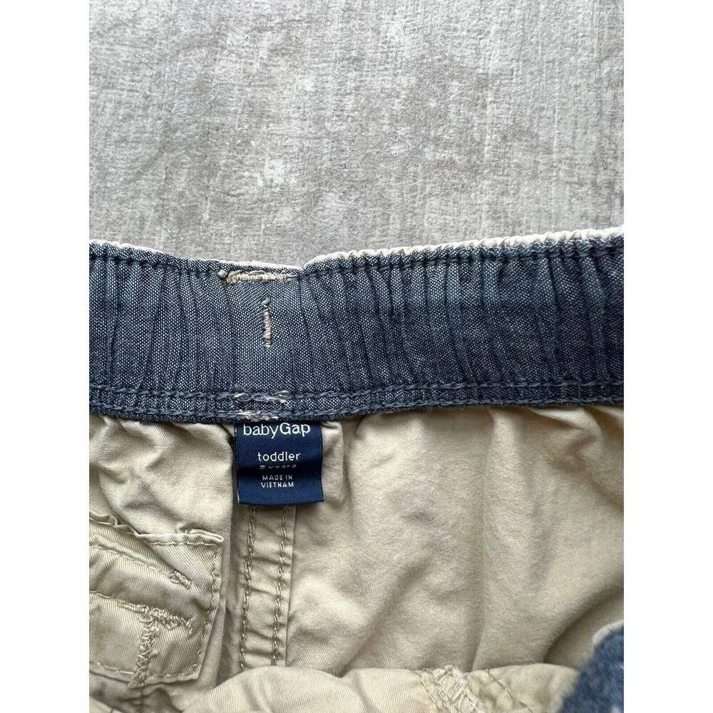 Baby GAP Boys Toddler Drawstring Elastic Shorts Pull-On Shorts Khaki Casual 2T